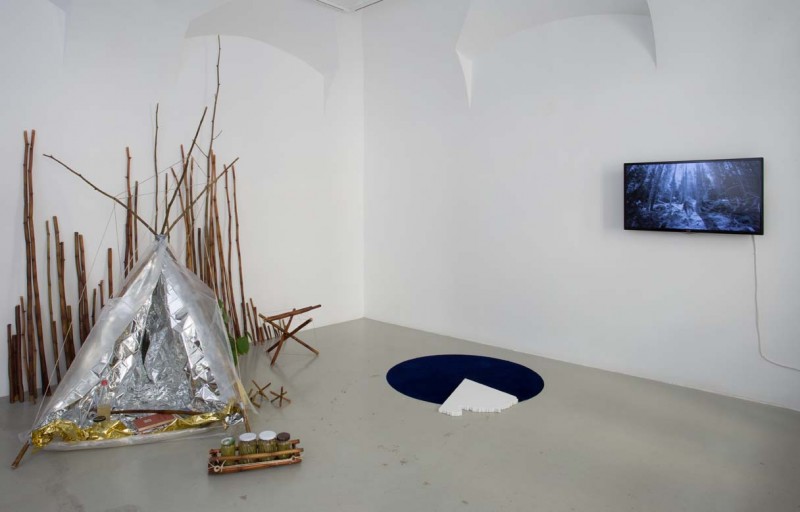 2_installation view with works of Kitti Gosztola_Bence György Pálinkás Anca Benera_Arnold Estefán Kisterem 2018